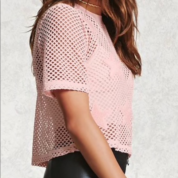 Netted star patch top - Picture 2 of 3